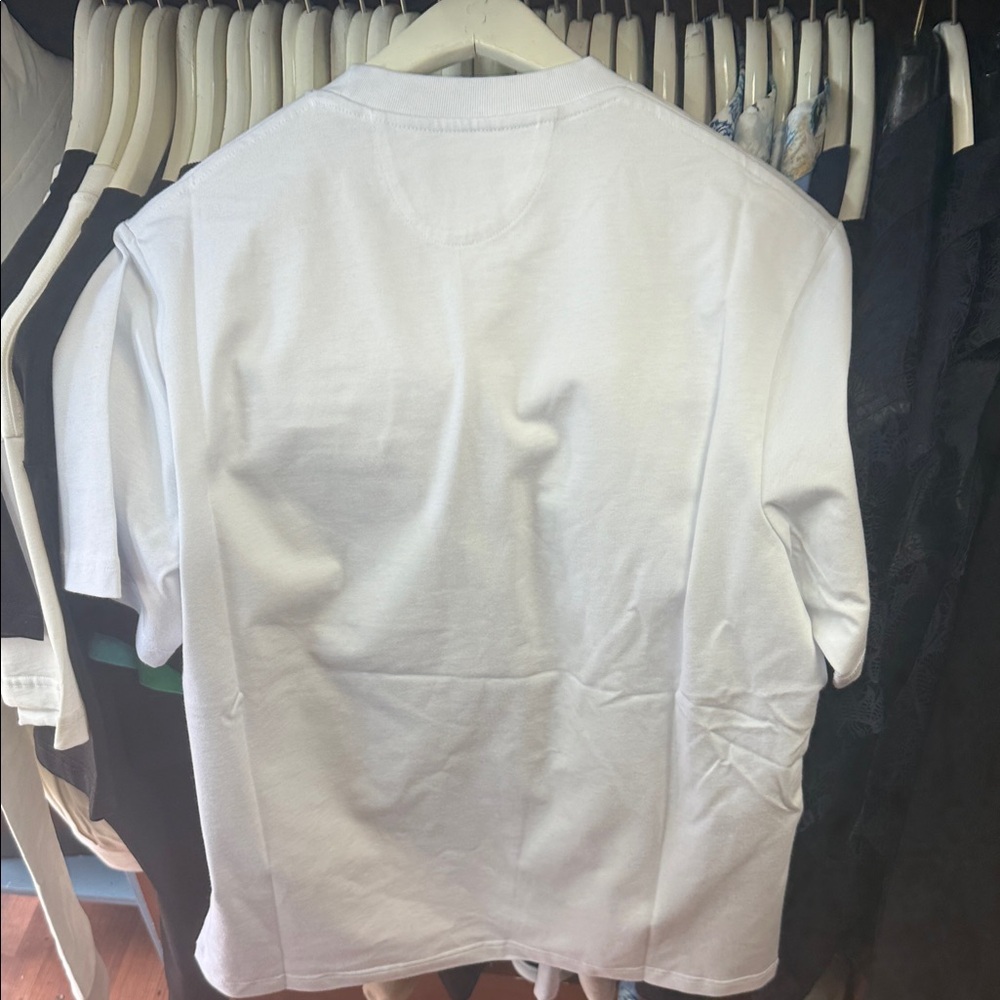 Fendi White T-Shirt with Logo Pocket - Picture 8 of 13